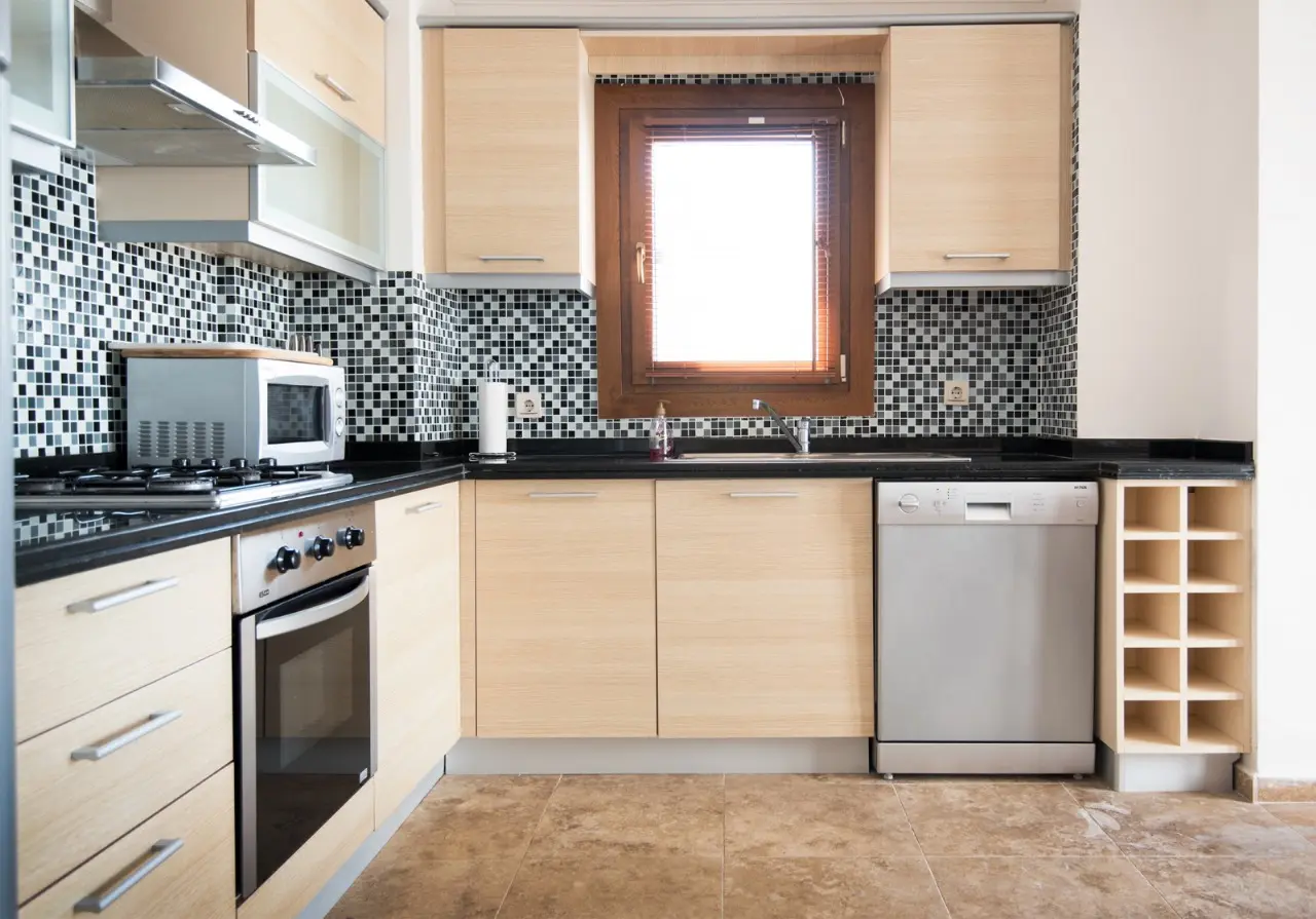 Fitted kitchen